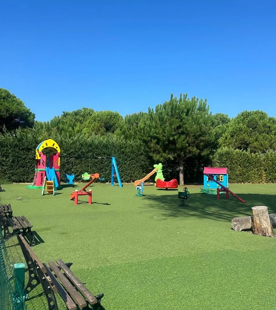 Your Perfect Seaside Apartment Dıraç 0*,  Arnavutluk
